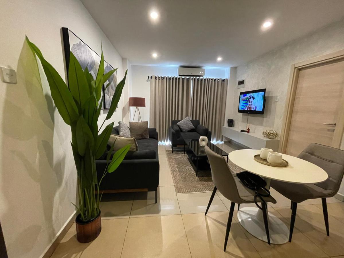 The Gallery Suites By Olive Gold アクラ エクステリア 写真