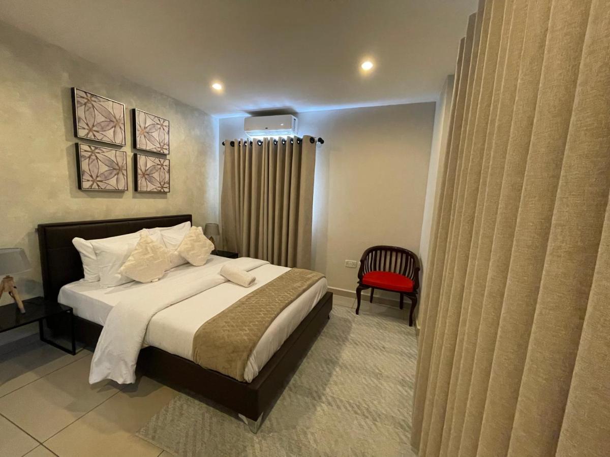 The Gallery Suites By Olive Gold アクラ エクステリア 写真