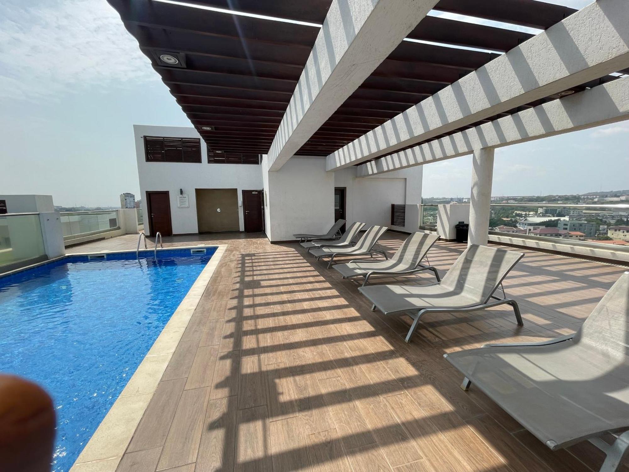 The Gallery Suites By Olive Gold アクラ エクステリア 写真